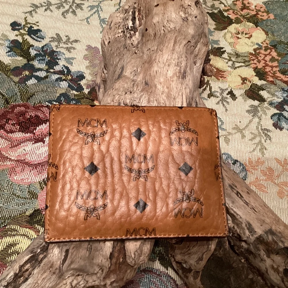 MCM Cognac Brown Logo Card Holder